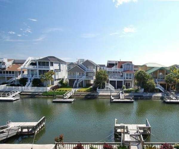 Canal Front homes & condos on Ocean Isle Beach