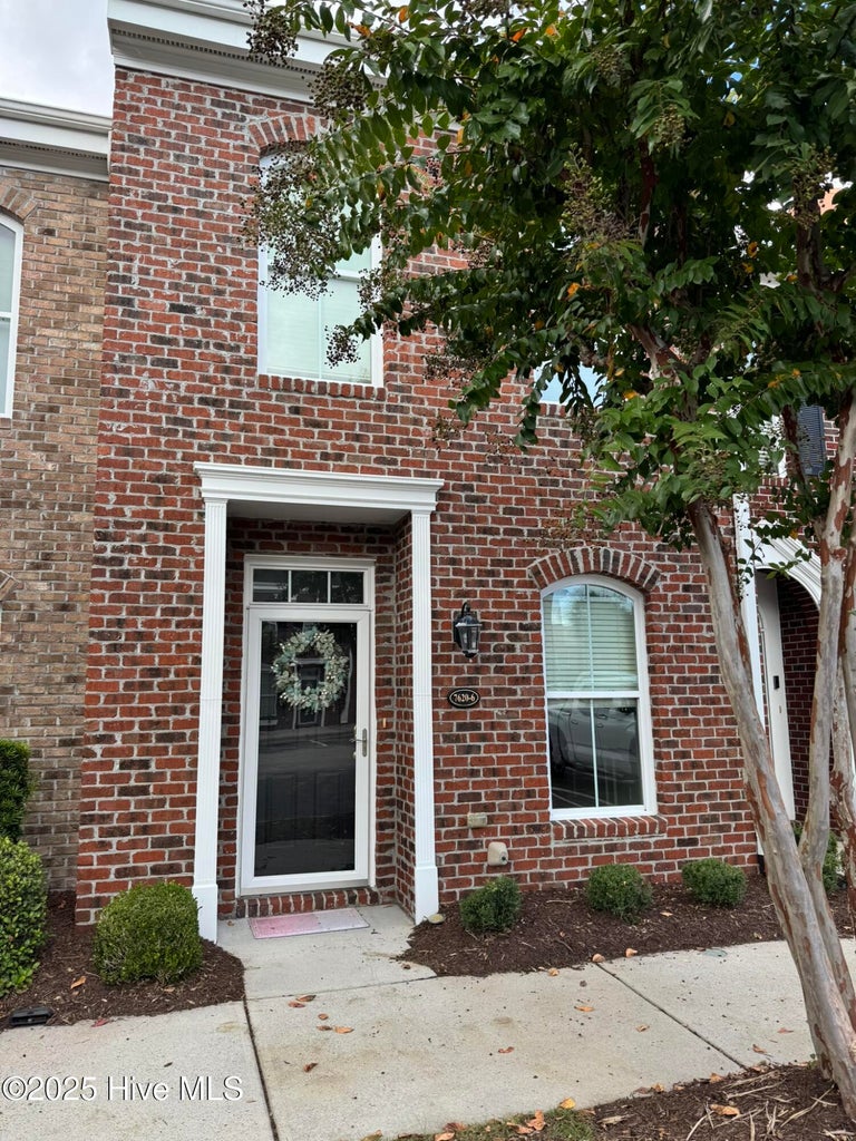 Long Term Rental 7620-6 High Market St.